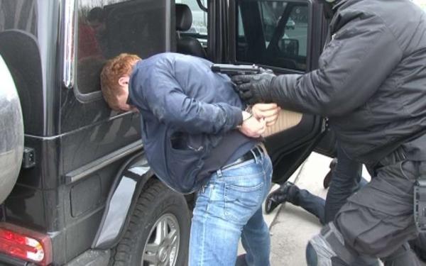 В Георгиевске полицейские задержали серийных автомобильных воров